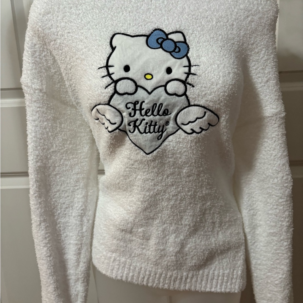 Hello Kitty Sweater - Picture 2 of 2